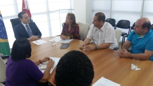 renan e represenatantes da educação